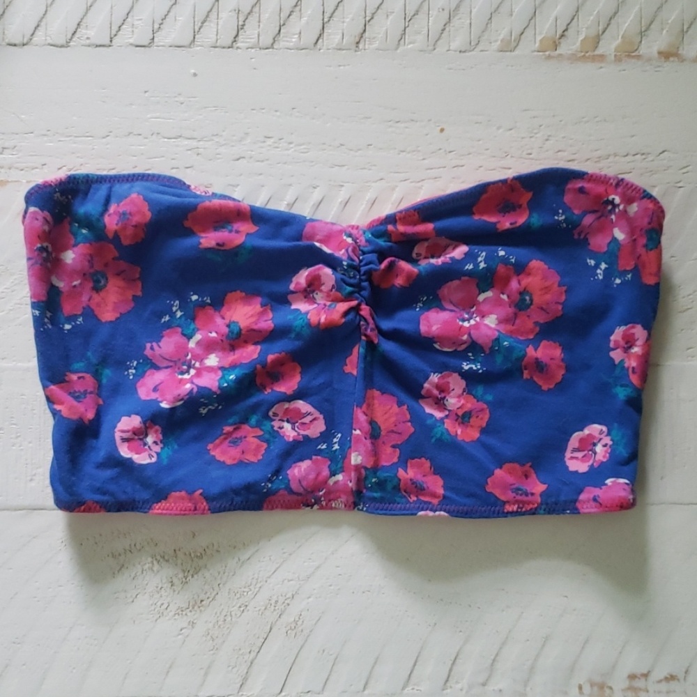 Reversible crop top